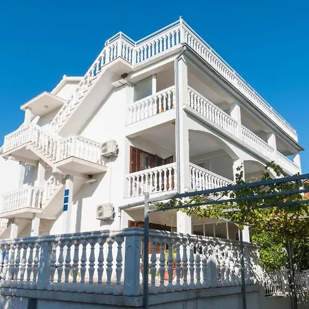 Gaestezimmer Fuer 2 Personen Ca 20 Qm In Stankovic Bei Orebic, Dalmatien Sueddalmatien - B60421 Daire *