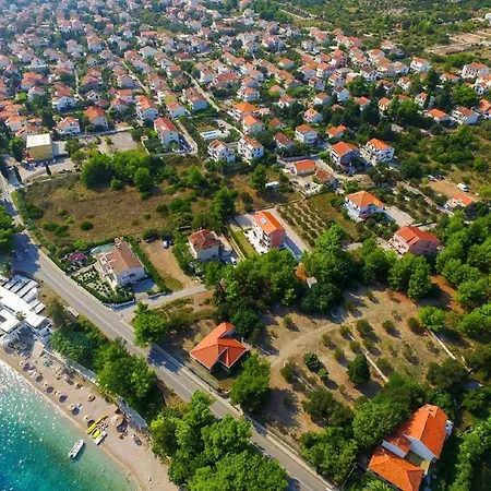 Gaestezimmer Fuer 2 Personen Ca 20 Qm In Stankovic Bei Orebic, Dalmatien Sueddalmatien - B60421 * Orebić